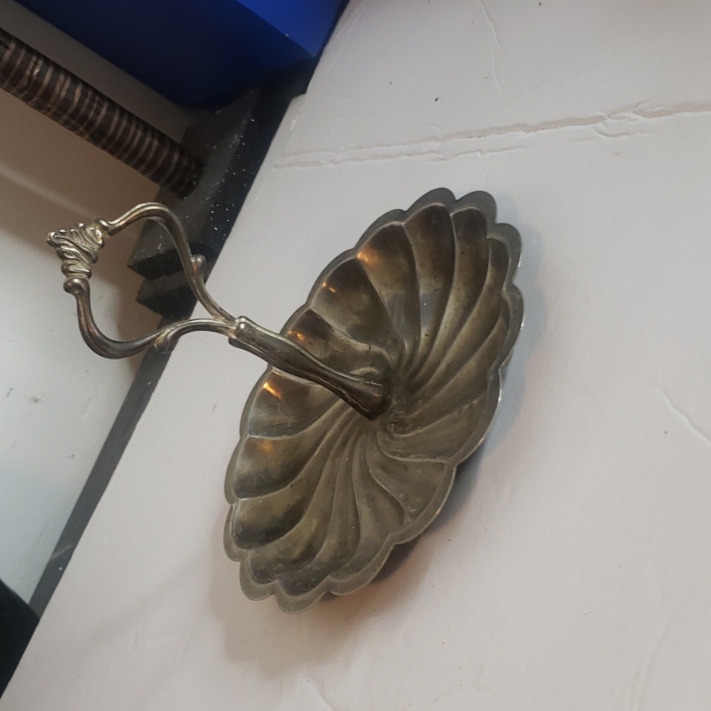 Vintage-Style Two-Tier Serving Tray Handle - Brass Finish